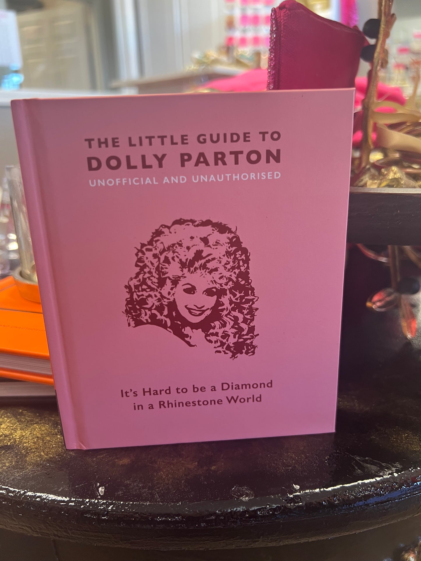 Little Guide To Dolly Parton